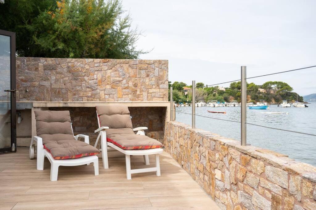 Villa Magnifique Bord De L'eau, Terrasse, Barbecue Lesclesdenicole *