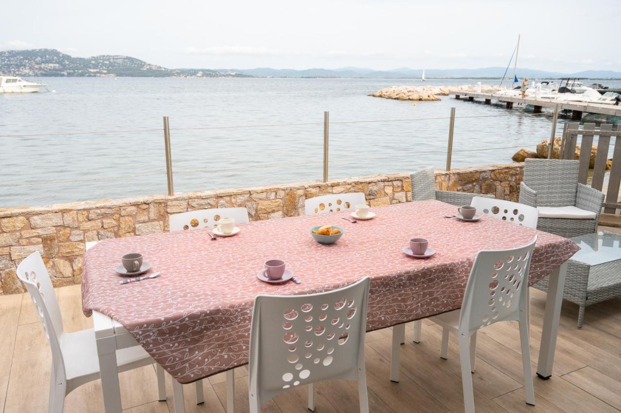 Villa Magnifique Bord De L'eau, Terrasse, Barbecue Lesclesdenicole